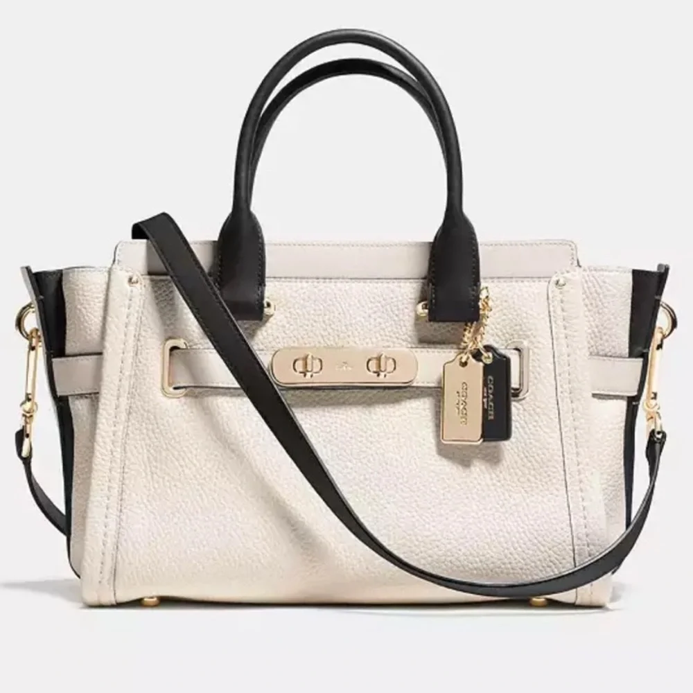 Coach Swagger 27 Purse - Picture 1 of 6